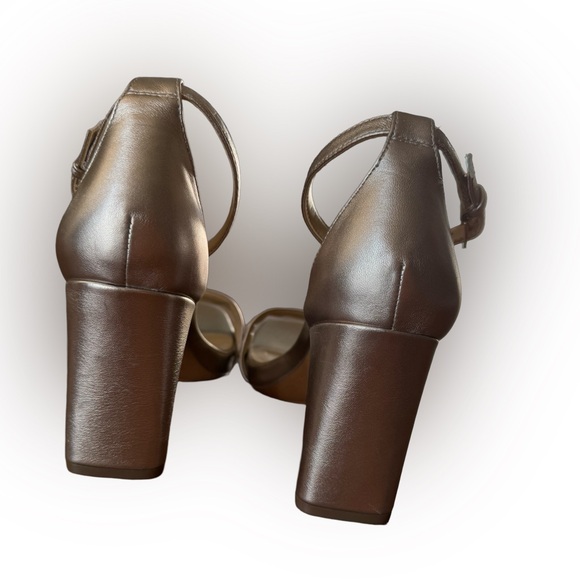 Naturalizer Joy Ankle Strap Sandal Light Bronze size 6W LIKE NEW! - Picture 9 of 13